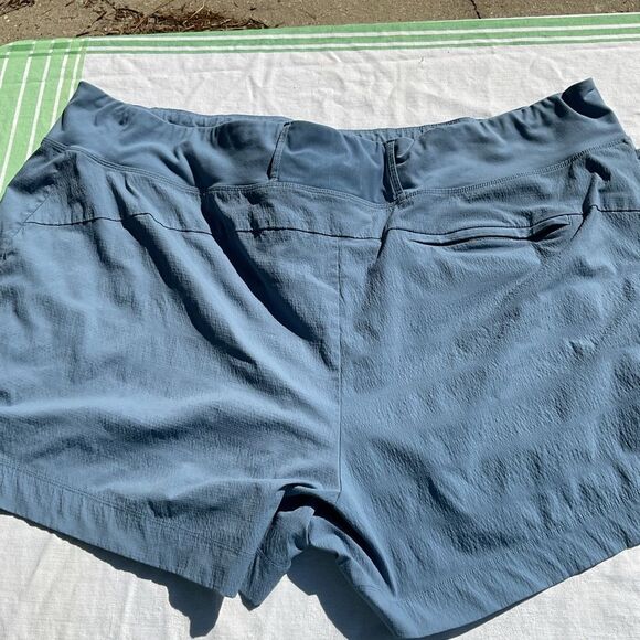 Athleta Blue Trekkie North Shorts - Picture 6 of 6